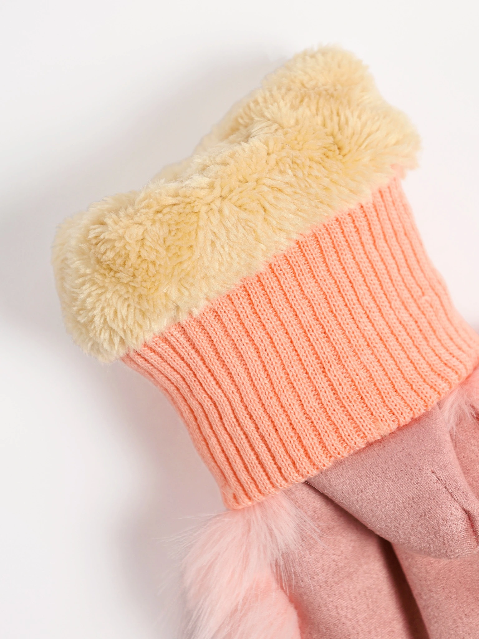 Варежки комбинированные из искусственного меха с вязаной резинкой в ассортименте